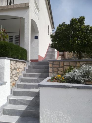 A szálláshely kívülről, Apartmani Mataija in Kukljica