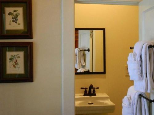 The Kenwood Inn - image 3
