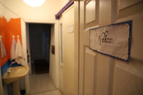 Shantihome, Izmir