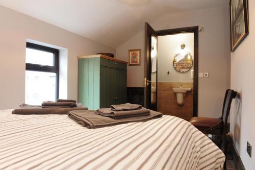 Talbot Coach House - image 11