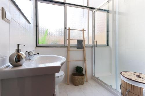 Avenida Liberdade Terrace by Homing