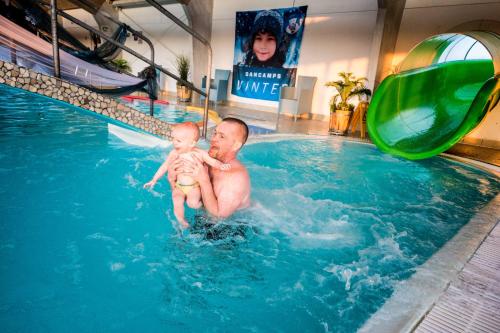 Piscina, Hvide Sande Beach Apartments in Hvide Sande