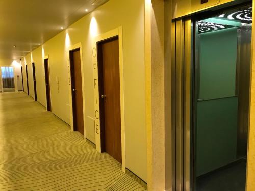 Hotel Montmartre - image 2