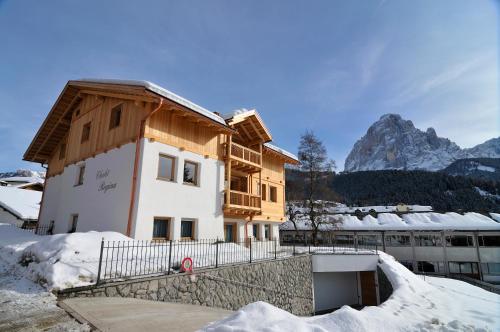 Chalet Regina - Apartment - Selva di Val Gardena