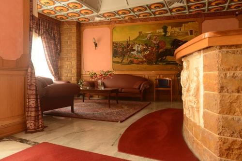 Létesítmények, Melissa II Hotel in Elefsina