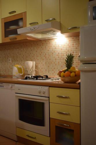  Apartment Radalj in 21214 Kaštela