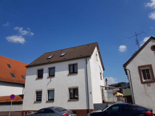 Ferienwohnung Zweibrucken 6.2km von Dietrichingen entfernt