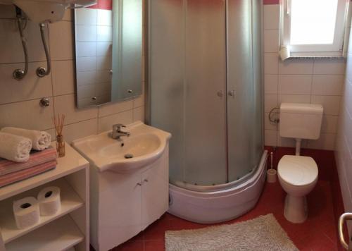  Apartment in Nin with Terrace, Air condition, WIFI (4732-2) in Nin