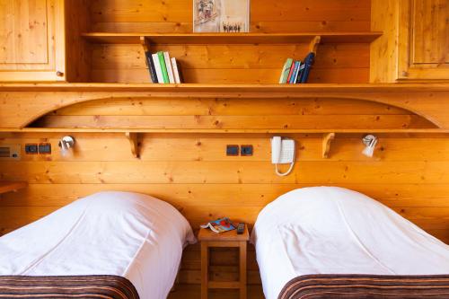 Comfort Double Room with Mountain View image 5