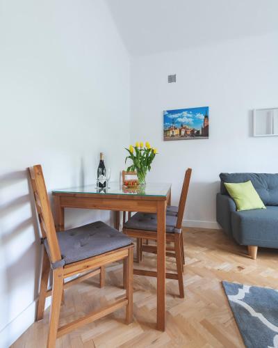 Zbawiciela Square P&O Serviced Apartments - image 4