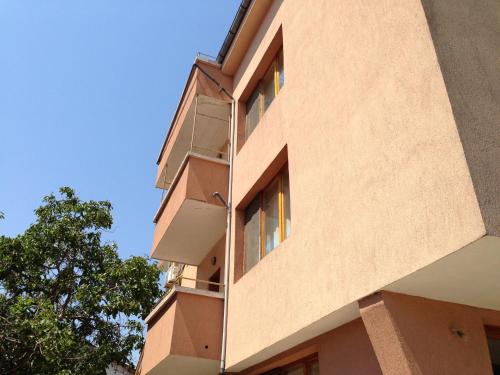 Chervenkov Guest House - image 12