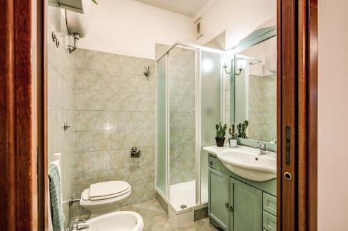 House between Rome and the sea