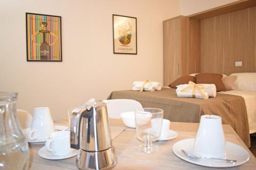 Travini Hotel Residence Stop at Travini Suite Holiday Resort to discover the wonders of Marsala. Offering a variety of facilities and services, the property provides all you need for a good nights sleep. Free Wi-Fi in all r