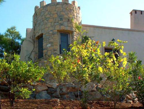 Castle Vigla Leros -Pirgaki - Accommodation - Vromolithos