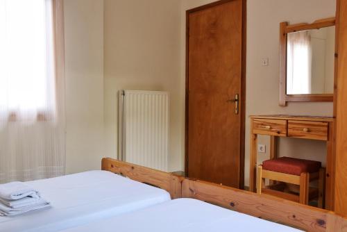  Seaview -2 Space - selfcatering Apartment - Helen No 5 in Xiropigado