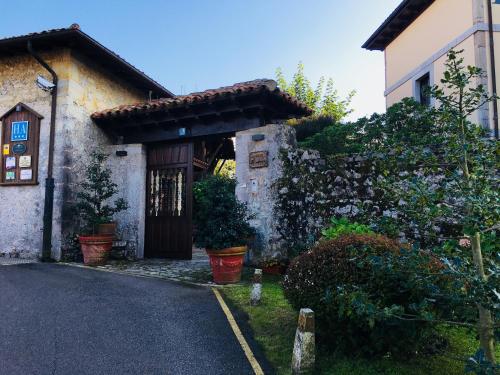 Hotel La Arquera - image 13