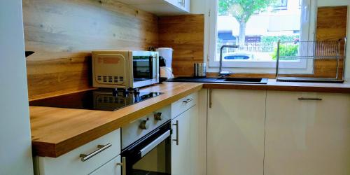 Kitchen, Appart'HomeCity - Rouen Grand Voile in Avenue de la Liberation