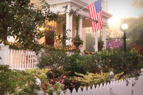 Azalea Inn and Villas - image 5