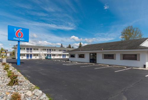 Motel 6-Burlington, WA