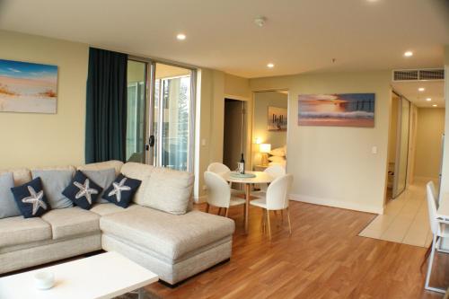 Beachside Luxury Apartments One & Two Bedroom in Beachfront Oaks Pier Building