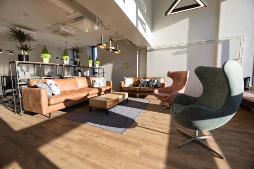 Go Hotel Shnelli - image 5