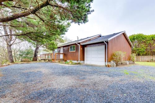 2 Bed 1 Bath Vacation home in Seaside - main image