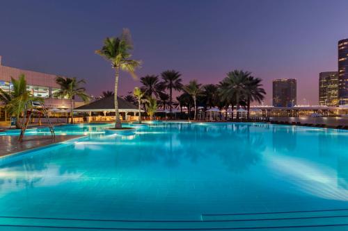 Beach Rotana Residences