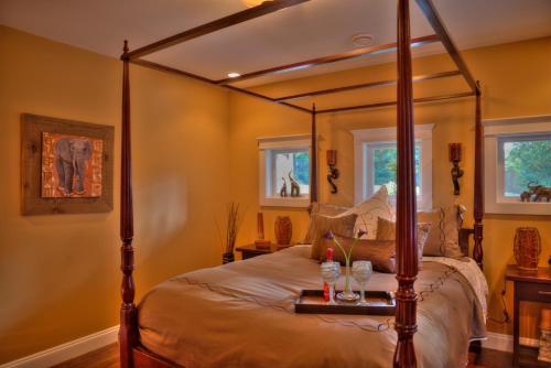 Shawnigan Suite B & B