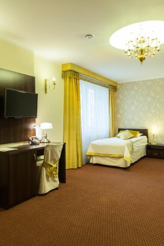 Hotel Ostrawa - image 4