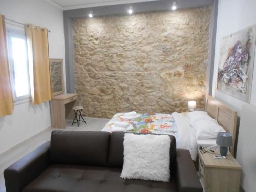 Koukaki-close to Acropolis(Stone apartment) 2