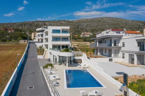 Villas Baotic In Trogir Croatia Reviews Prices Planet Of Hotels