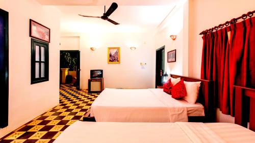 Villa Wat Damnak Room Type - Superior Twin Room with Garden View