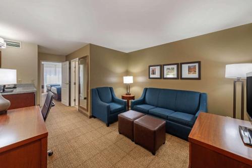 Comfort Inn & Suites Northern Kentucky