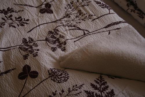 Margaret Bridge Studio Apartment - main image