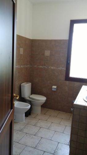 One-Bedroom House image 2
