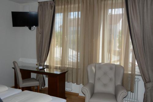 Alpina home - image 2