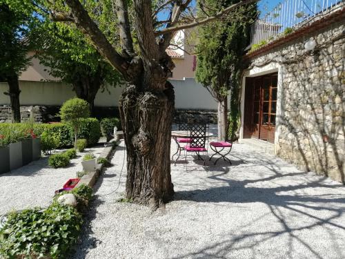 Le Jardin in Laragne-Monteglin