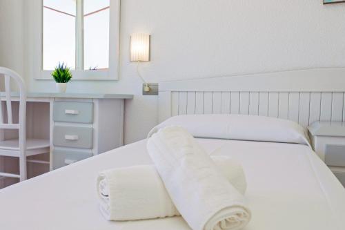 Hostal Molins Park - image 11