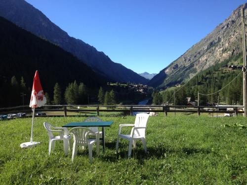 花園, Hotel Camping Grivola in 瓦爾薩瓦倫凱
