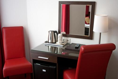 Hotel Allure - image 4