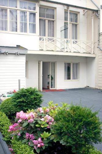 Hotel Allure - image 9