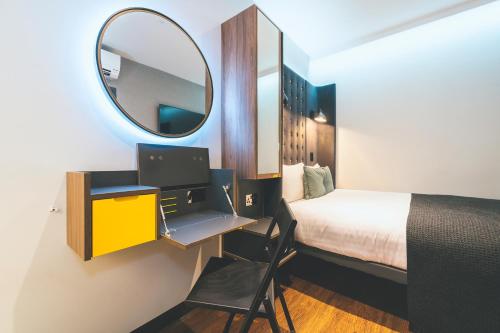 Tune Hotel - London, Liverpool Street