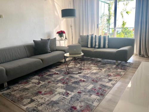  Apartments Aman in Makarska