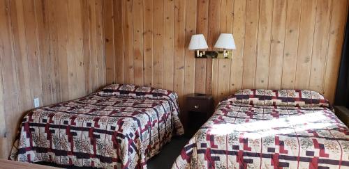 Caribou Lodge and Motel - image 8