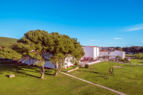 Vista exterior, Hotel Omorika in Krk Island