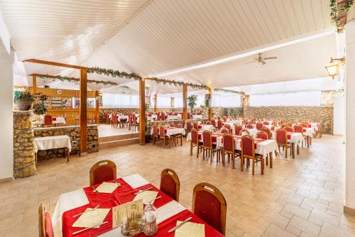 Restaurante, Hotel Omorika in Krk Island