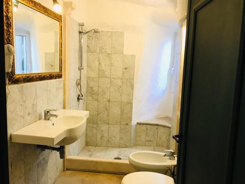 Bathroom, Cupola - Immobilevante in Ponza Island