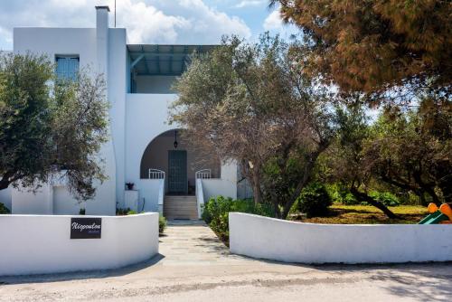 Pemandangan luar, Iliopoulou Studios in Milos Island