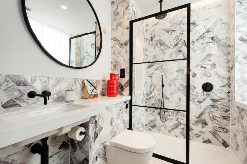 Crashpads Shoreditch the Club Row Collection - image 7