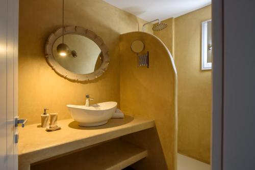 Elitoz Suites Room Type - Superior Suite with Sea View and Hot Tub